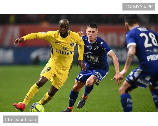 奥布拉克欧冠决赛神勇扑救助球队夺冠，状态强势回暖