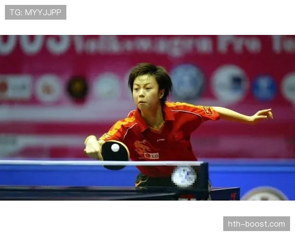 街角碰到张怡宁，手里一个塑料袋，脑补她领奖台上那张脸，这反差绝了